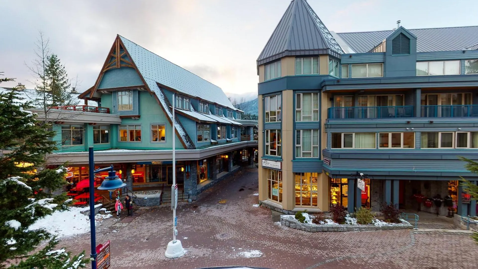 Whistler Peak Lodge 0*,  Kanada