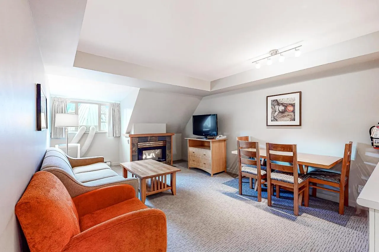 Hotel Whistler Peak Lodge