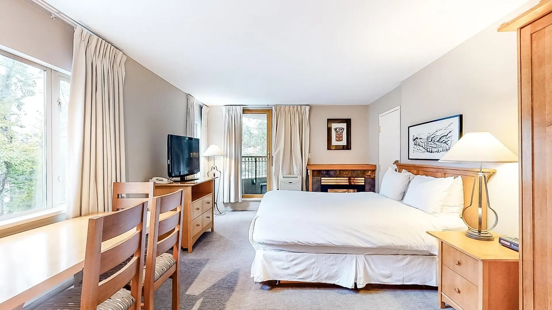 Whistler Peak Lodge Hotel