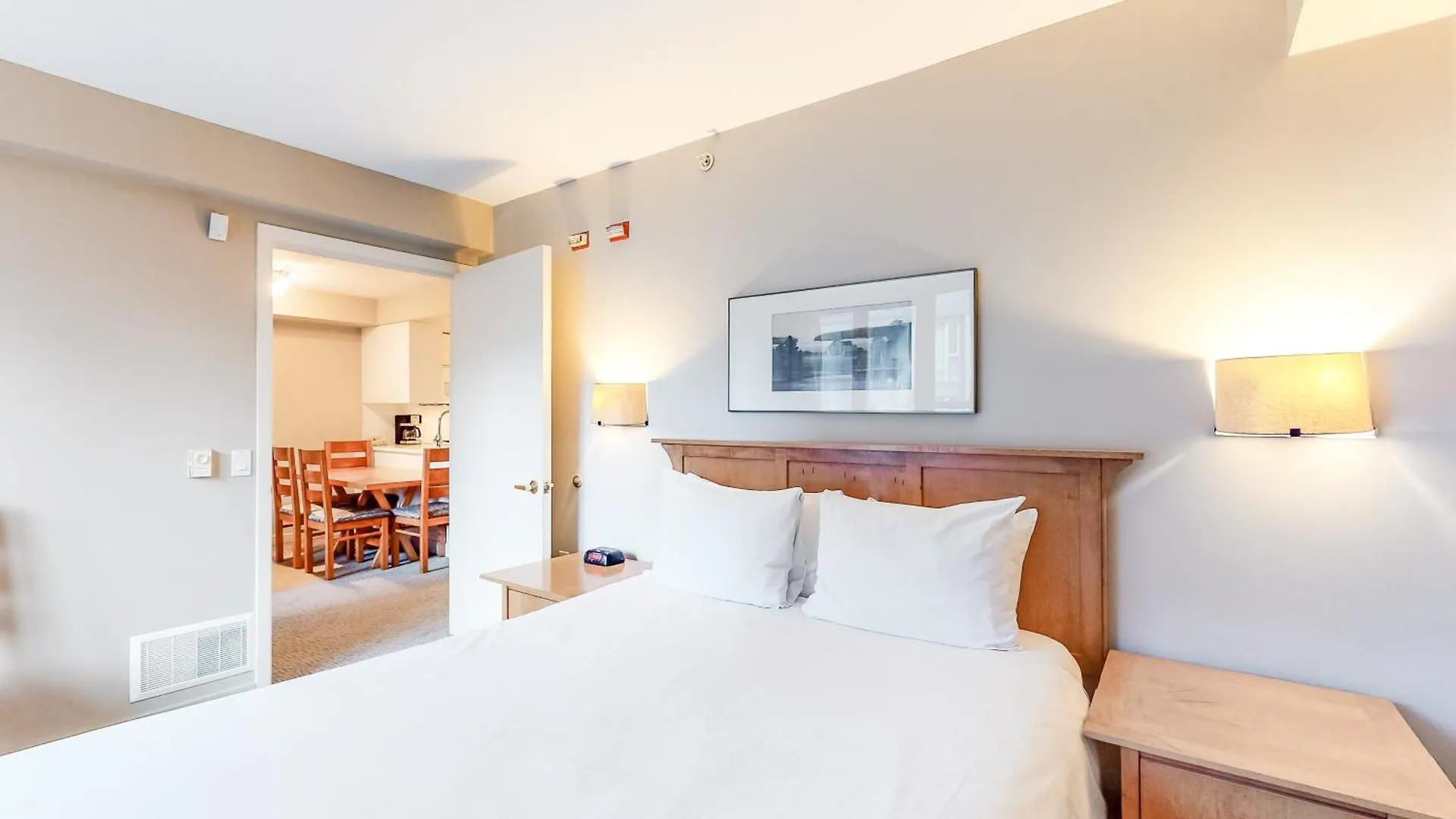 Hotel Whistler Peak Lodge